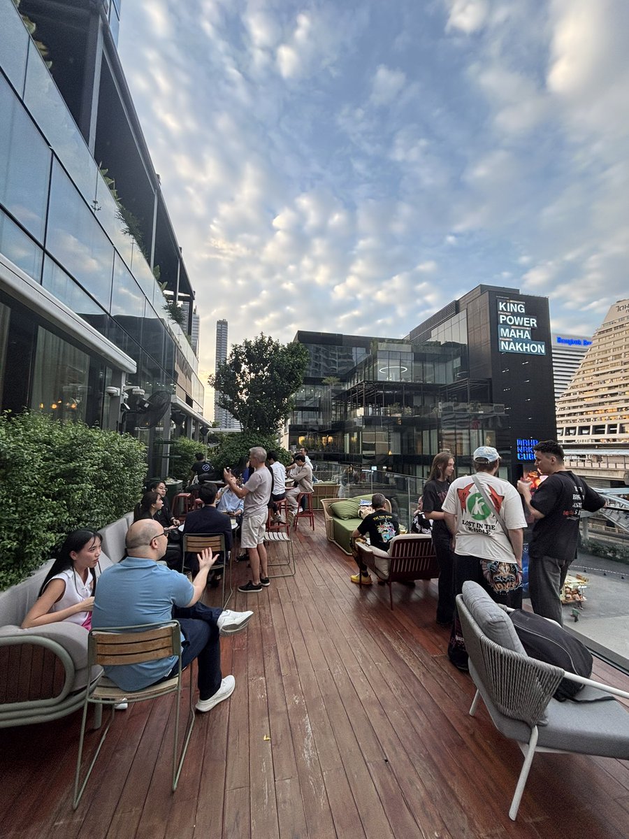 Scallop_io's tweet image. 🇹🇭 Scallop has landed at Sui Connect Bangkok!

Chill vibes, good food and limited Scallop merch up for grabs!

If you’re in the area, drop by and say hi!