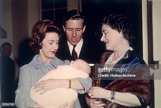RMRussell29's tweet photo. Princess Margaret and Antony Armstrong-Jones' first child, David Armstrong-Jones, 2nd Earl of Snowdon, was born at Clarence House #OTD in 1961 #EarlofSnowdon
📸 Getty https://t.co/YTHcNHPUGU