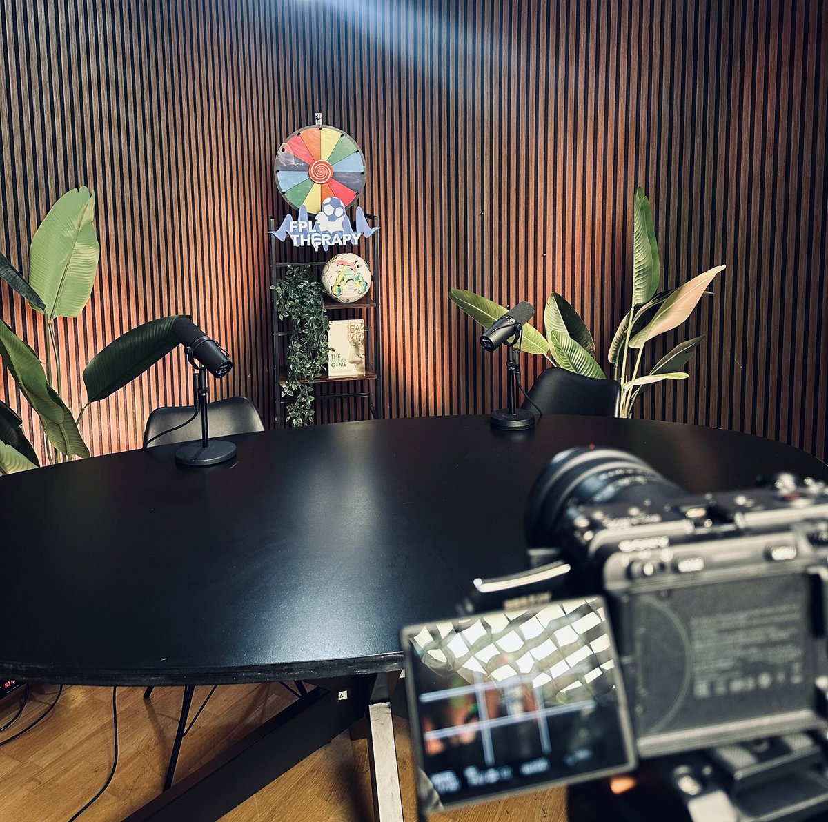 FPL__Raptor's tweet image. Season 2, Episode 1 of @FPLTherapy about to be recorded 👀💙