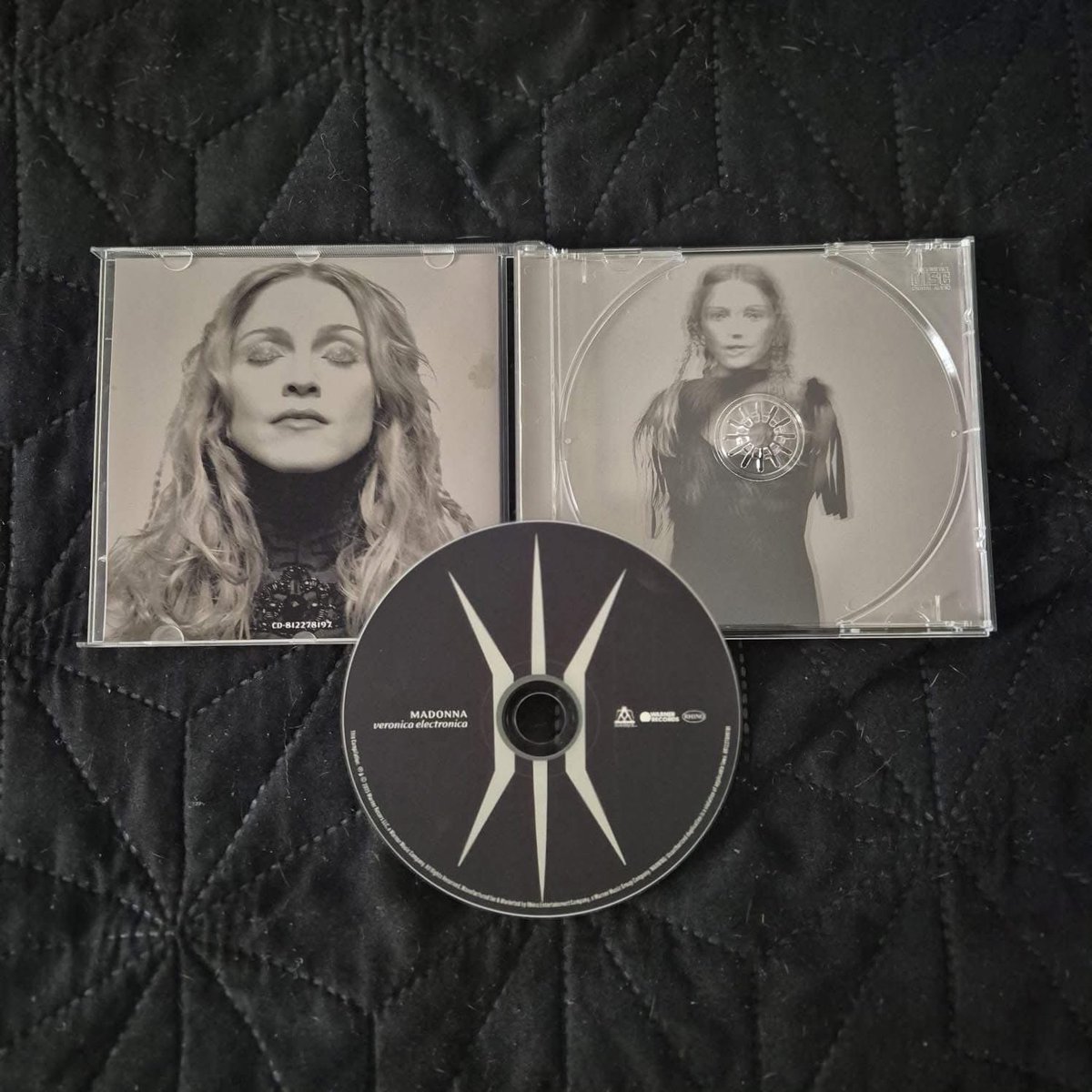 DjTonyBeat's tweet image. 10.10.25 Veronica electrónica …
CD &amp;amp; Clear Vinyl !!!