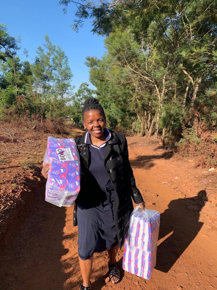 nomcebo_mkhali's tweet image. I am a WOMAN and I talk about PERIODS openly.
I bring love, smiles, joy and happiness to GIRLS ❤️