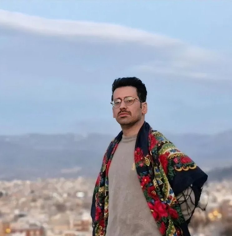 Hamid Moradi, a lawyer, environmental activist, and secretary of the "Shine -Nouzhin" environmental association, who suffered severe burns while trying to extinguish a fire on Mount Awiyer (Sanandaj) on Thursday, died hours ago at Kowsar Hospital in the city.

şehîd namirim🥀