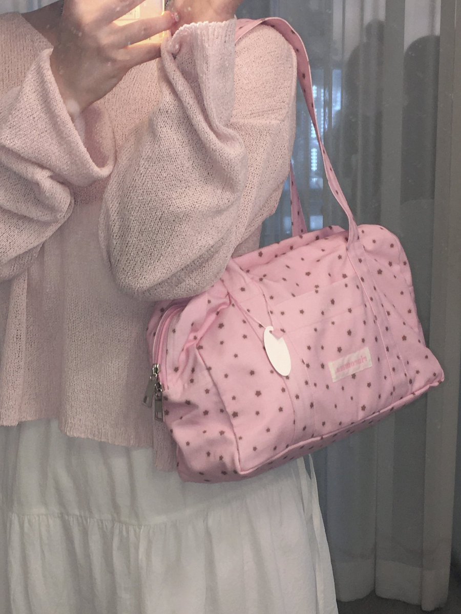BBERRY_V's tweet image. 귀여운 콤마백 🍫🍓💗