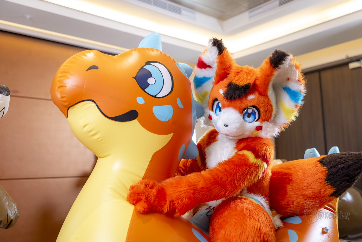 ねねぇー龍宮城に連れて行ってっや！
欸欸，帶我去龍宮城吧！
📷：<a href="/Kechisy/">Sanu Keçisy ➡️ Infurnity</a>