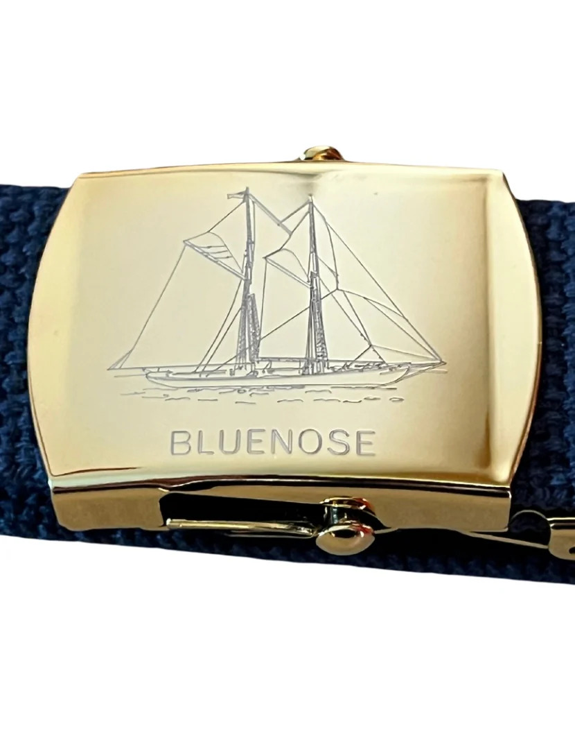 SailBluenoseII's tweet image. Our Bluenose II belt buckle is engraved right here in Lunenburg and built to last.
A perfect gift for Bluenose fans, collectors, or anyone who carries the spirit of the sea.
Available in store at 121 Bluenose Dr. in Lunenburg or online at loom.ly/xWKyELo