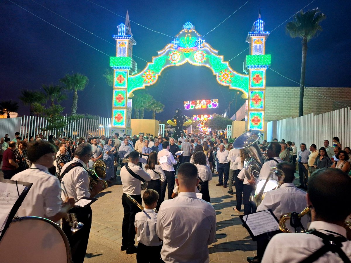 DrPerezBernal's tweet image. El colectivo de #Trasplantados de #Casariche encendieron la Feria de #Santiago con mensajes de #solidaridad, #superación y #Esperanza.
@aytocasariche #Ventippo #Trasplante #DonaciónDeÓrganos #Sangre #Médula
@donantessevilla @RICOMSevilla @A_Trasplantes @ONT_esp @DIPUSEVI