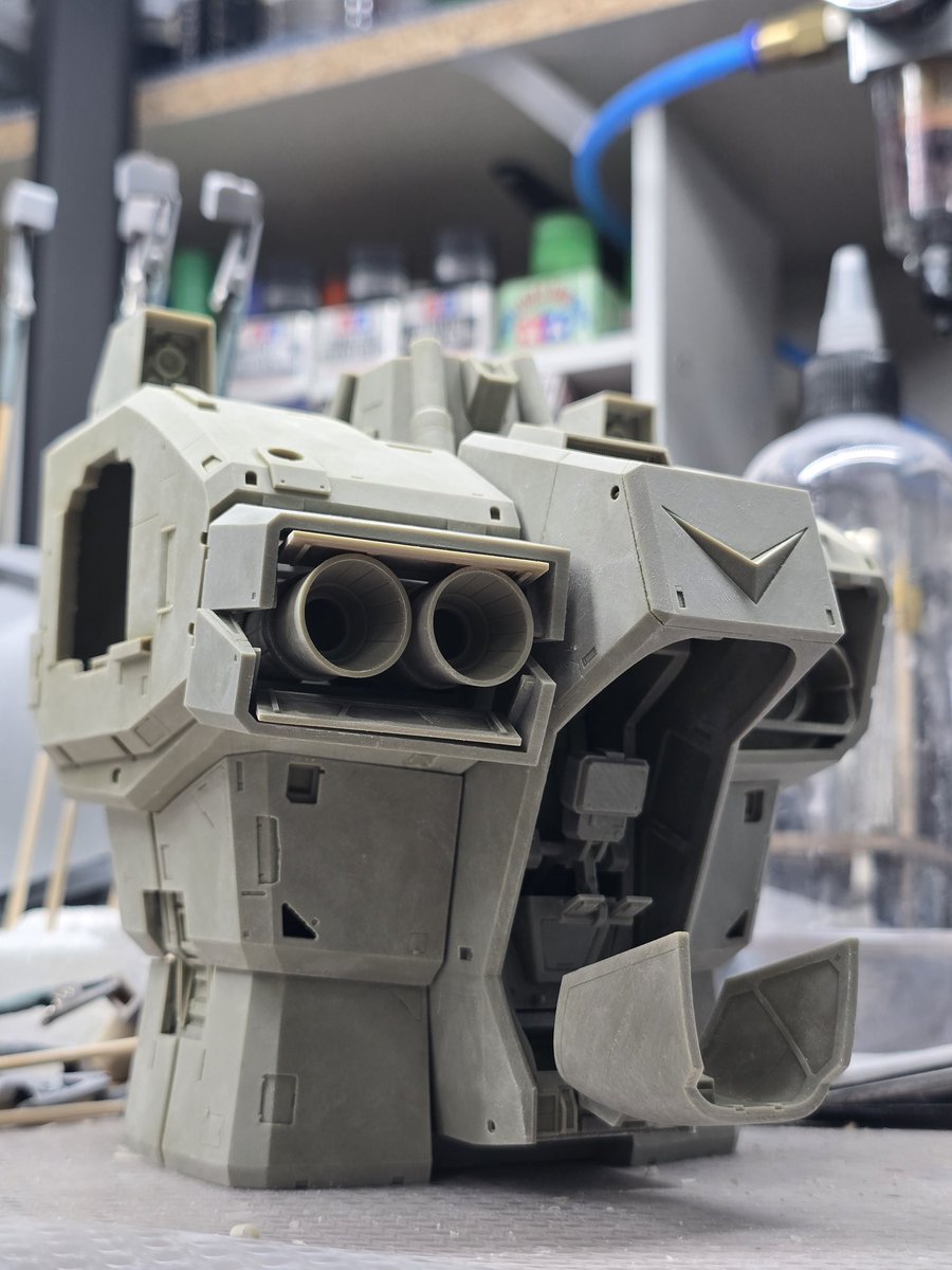 SEOLYN_STUDIO's tweet photo. 1/35 scale GP01FB Body w.i.p https://t.co/bBD0IcfEJY
