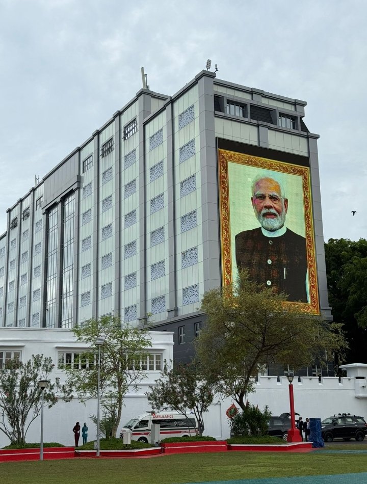 ये तस्वीर इंडिया की नहीं है मालदीव के रक्षा मंत्रालय की है।
जय हिन्द 🇮🇳 जय भारत 🇮🇳🇮🇳