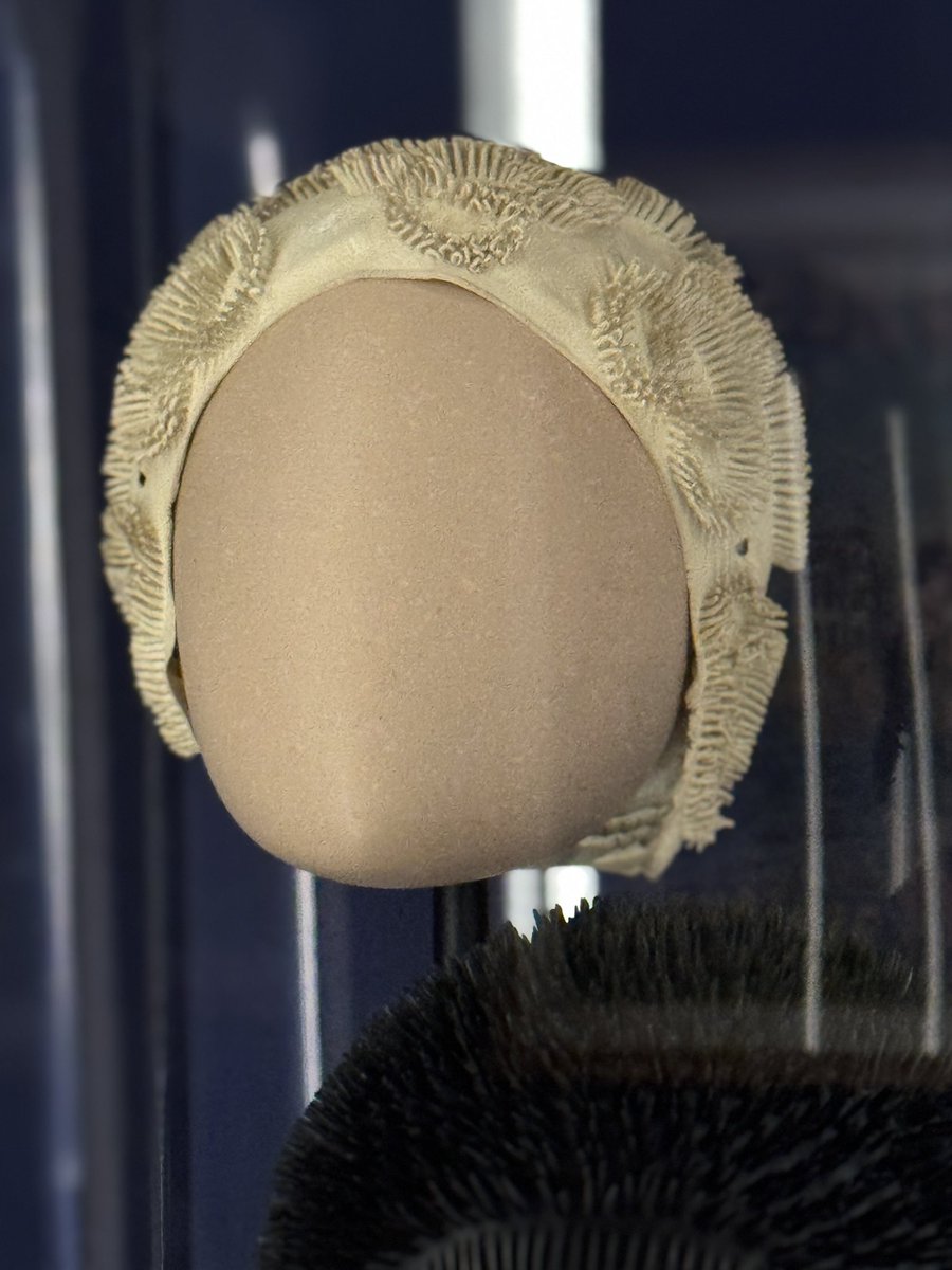 tonymcmahon_TV's tweet image. 1960s women’s swimming caps at the @musee_massena in Nice, France