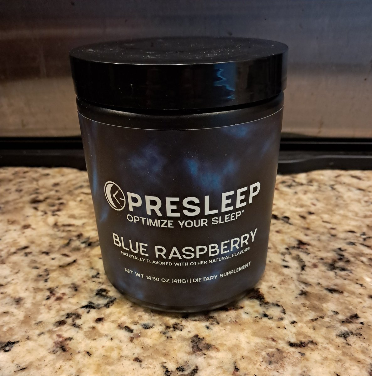 TheDadAesthetic's tweet image. After my last cut, I got leaner than a high school wrestler at weigh-ins
And with it, my sleep went straight to the shadow realm
Like 4 hours a night eyes open at 2am
Usually, I’m Mr. Circadian Rhythm
Same bedtime, same wake-up, same dreams about pyrex chicken and maxing out
But…