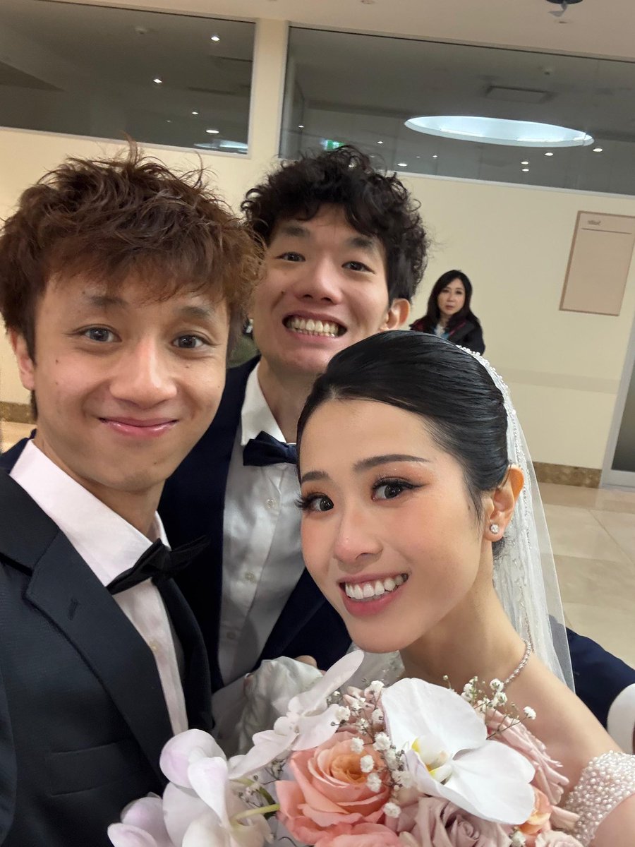 lix_lee007's tweet image. Congratulations on your wedding my dearest sister! May you have a beautiful and successful marriage and a lifetime of love and happiness!!