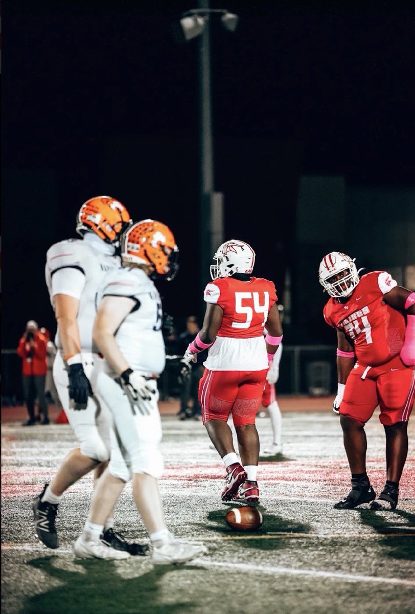 Recruit2Illini's tweet image. 2027 DL David Hill (@Davoohill54) out of Homewood-Flossmoor Community High School (IL) will take an unofficial visit to Illinois on October 11th when they play Ohio State, I’m told.