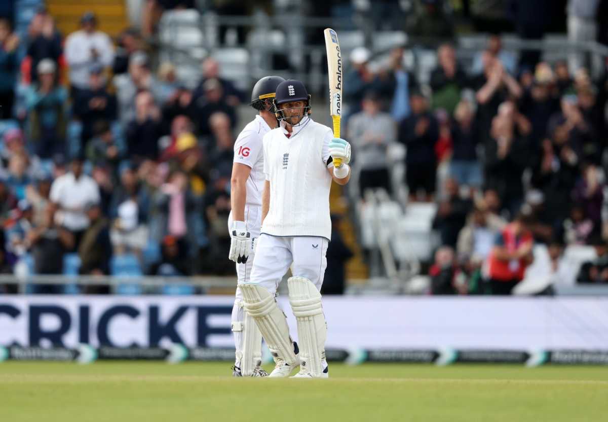tanissh_'s tweet photo. ANOTHER HALF CENTURY FOR JOE ROOT
#INDvsEND https://t.co/dJ7N5Vvq5n