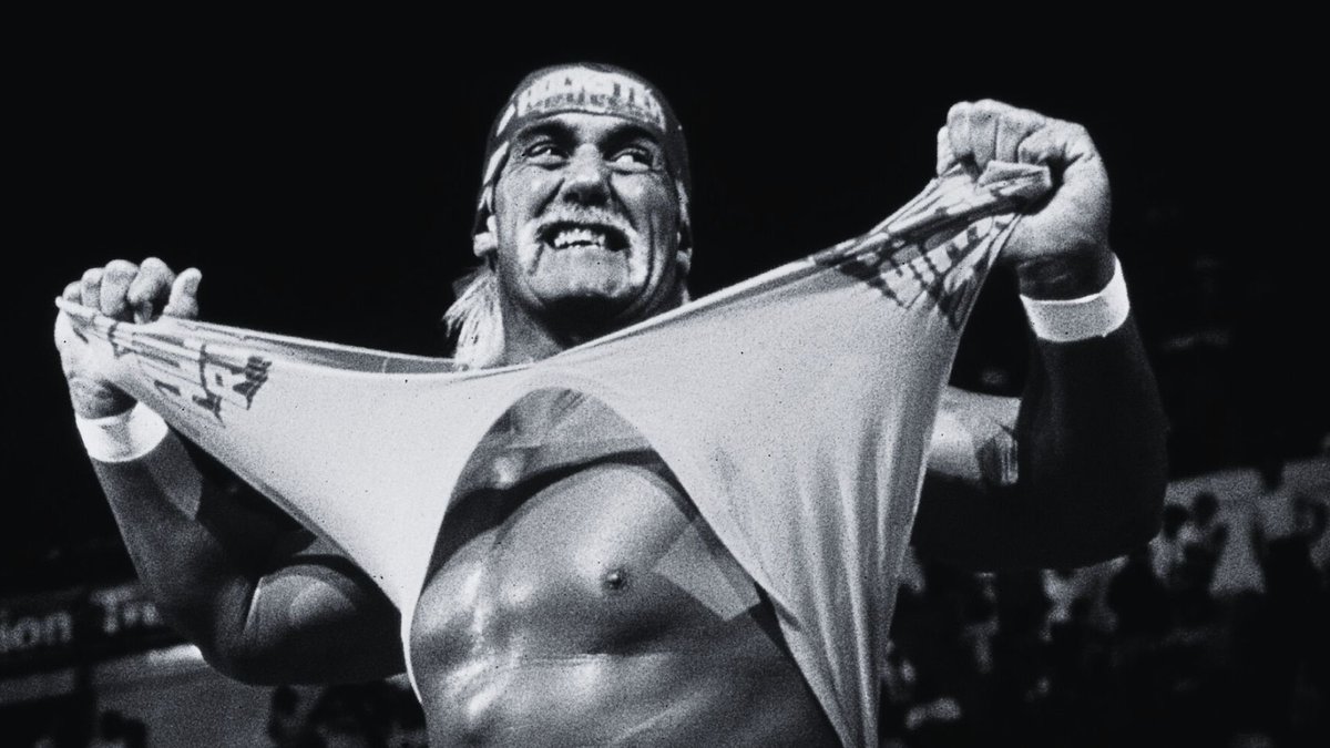SrAlexGomez's tweet image. Ha muerto Hulk Hogan.
En el podcast de hoy repasamos su vida, su impacto en la lucha libre y las luces y sombras de una figura más grande que el wrestling.
Con @TomasiSantiago.
🎙️🟠 bit.ly/4mbscxg
🎙️🟢 bit.ly/4lKNHFl