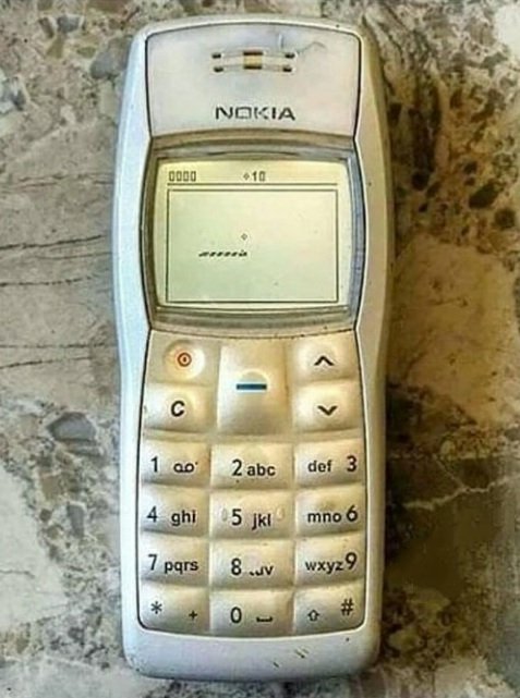 Viviifernande's tweet image. Feliz foi a geração que usava Nokia inquebrável e indestrutível!
Procura-se quem lembra ou teve desse celular.