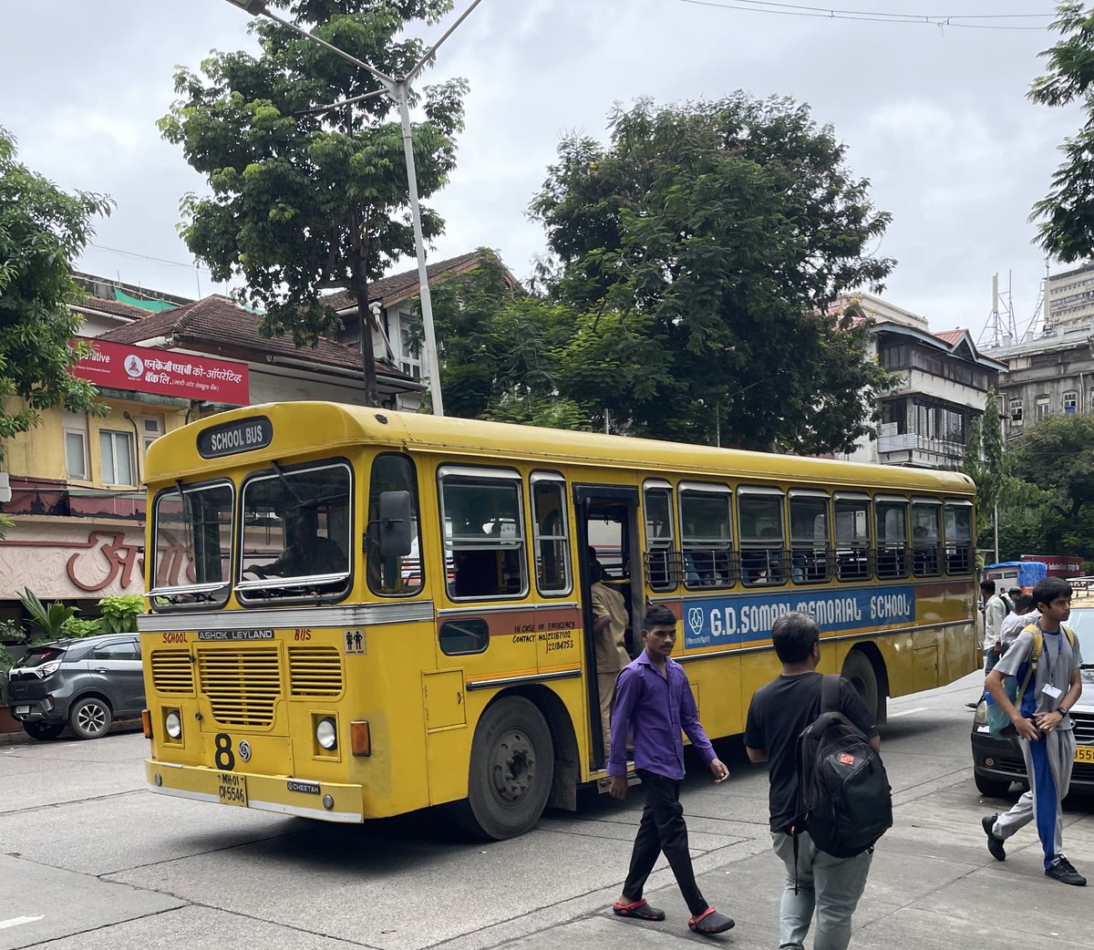 VishalBhargava5's tweet image. Normally when I’m walking, I keep noticing buildings all around.
Every now and then a part of your past comes up. School bus is one of that. You leave everything else and just focus on that. Smile. And then move on.