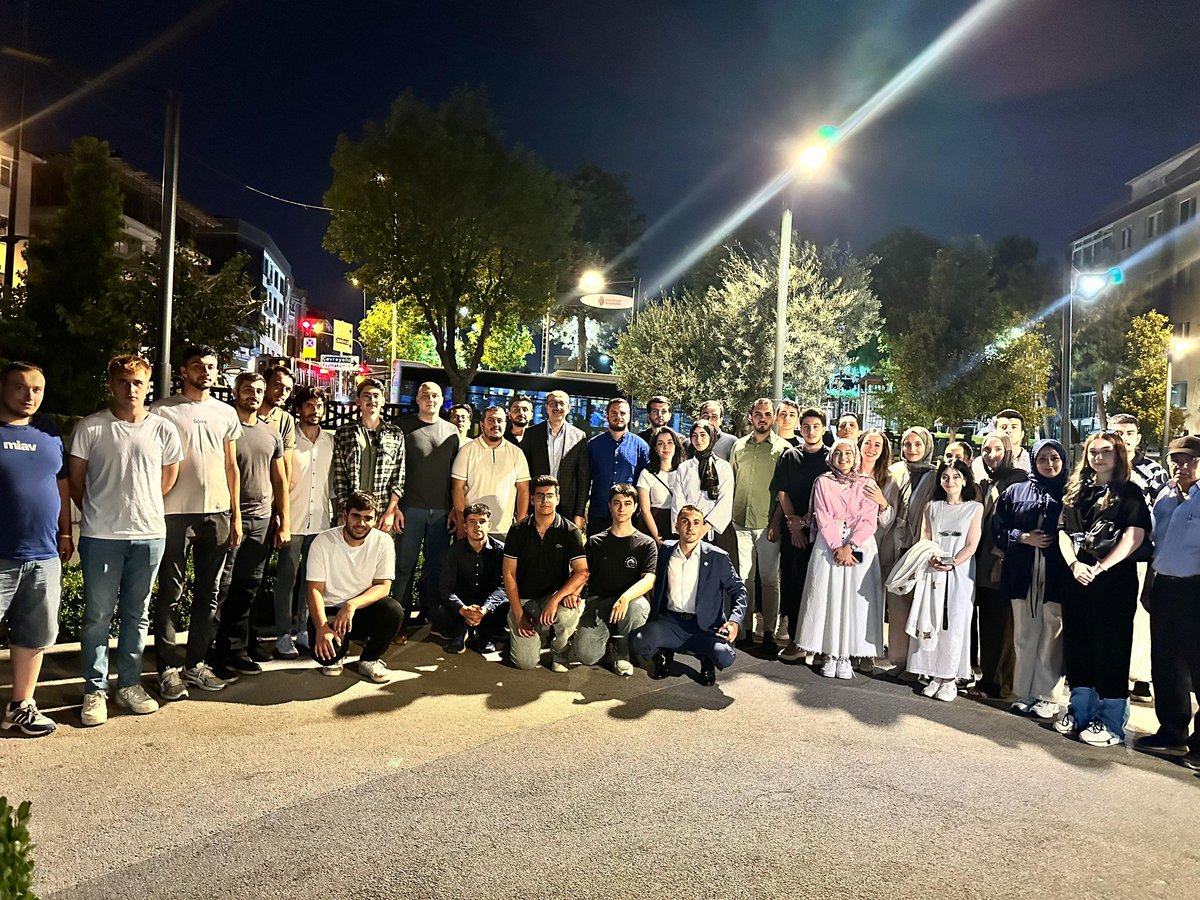 AK Gençlik Ümraniye (@akgencumr) on Twitter photo 🎤“Mahallede Genç İz” ile Ümraniye’nin sokaklarına hayat,gönüllere umut taşıdık!
Şarkılar söyledik,dertleştik,güldük..
Birlikte AK,birlikte genç, birlikte Ümraniye’yiz.
❤️
<a href="/mesutozdemir1/">Mesut Özdemir</a>
<a href="/furkanavci53/">Furkan Avci</a>
<a href="/samettesmer/">Samet Esmer</a>
#MahalledeGençİz #akgençümraniye #ÜmraniyebAşka 🎤“Mahallede Genç İz” ile Ümraniye’nin sokaklarına hayat,gönüllere umut taşıdık!
Şarkılar söyledik,dertleştik,güldük..
Birlikte AK,birlikte genç, birlikte Ümraniye’yiz.
❤️
<a href="/mesutozdemir1/">Mesut Özdemir</a>
<a href="/furkanavci53/">Furkan Avci</a>
<a href="/samettesmer/">Samet Esmer</a>
#MahalledeGençİz #akgençümraniye #ÜmraniyebAşka