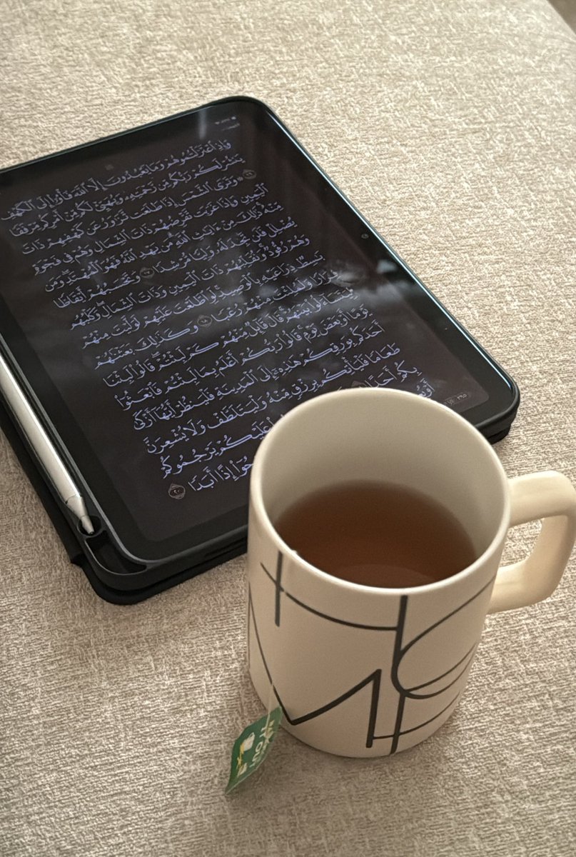 ivoooe8's tweet image. سورة الكَهف عصمتُكُم مِن الفَتن
فَلا تجعَلُوا الجُمعة تذهبُ دُونَ قِرائَتها🌷