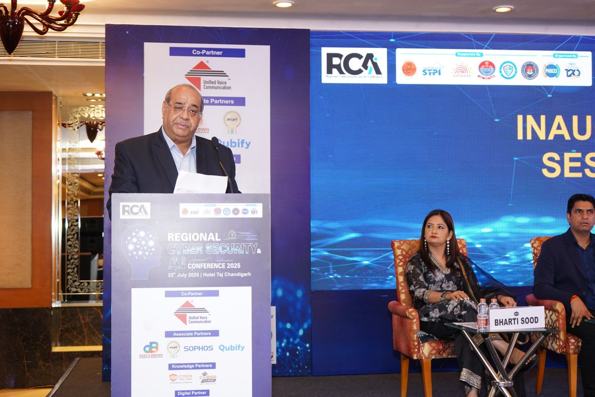 STPIMohali's tweet image. Sh. Shailendra Tyagi, Director @STPIMohali, graced Inaugural Session of PHDCCI RCA-Cyber Security &amp;amp; AI Conference 2025 today at Hotel Taj, Chd. as Guest of Honor &amp;amp; emphasized the pivotal role of STPI &amp;amp; @GoI_MeitY in fostering #StartupEcosystem across  India. @arvindtw @Shail2108