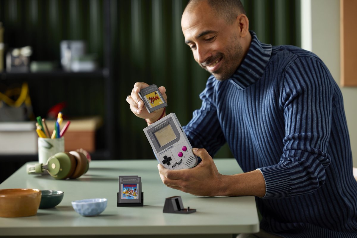 N_Difference's tweet image. La LEGO Game Boy sortira le 1er octobre 2025 : les infos, vidéos et visuels
▶︎ nintendo-difference.com/news/la-lego-g…
#LEGOGameBoy