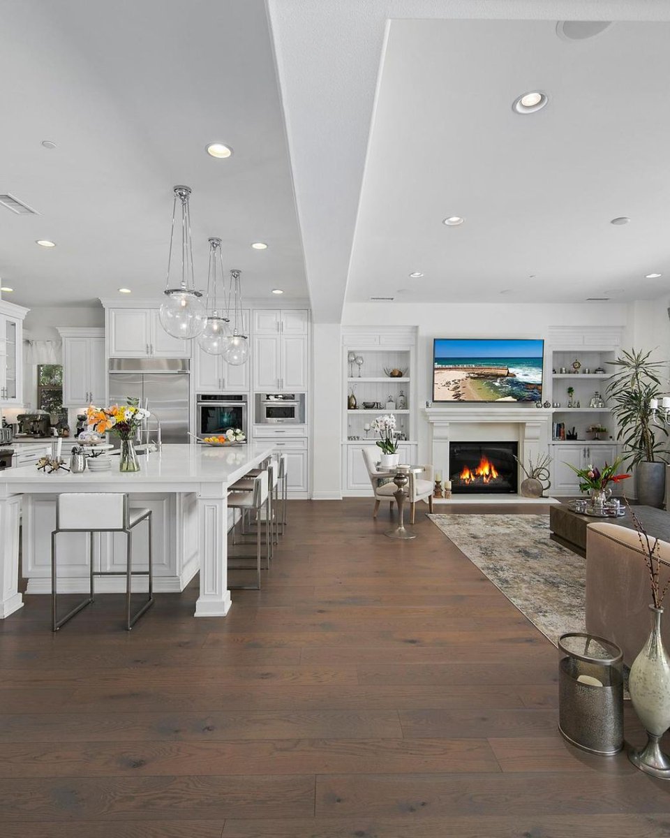 WARE1914's tweet photo. Welcome to 15642 Tanner Ridge Road—an exceptional 5-bedroom residence nestled on one of the largest lots in the highly coveted Tanner Ridge enclave of Del Sur. 

Click here for more information: https://t.co/ka3AfJCH82
Presented by The Anderson Estates Team
DRE# 01191148 https://t.co/ppptc6NT3q