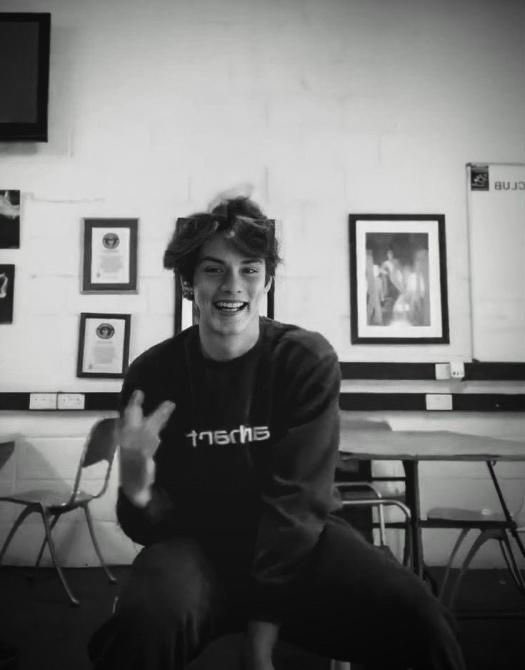 ๐๐ฎ๐ข๐ฌ tweet media