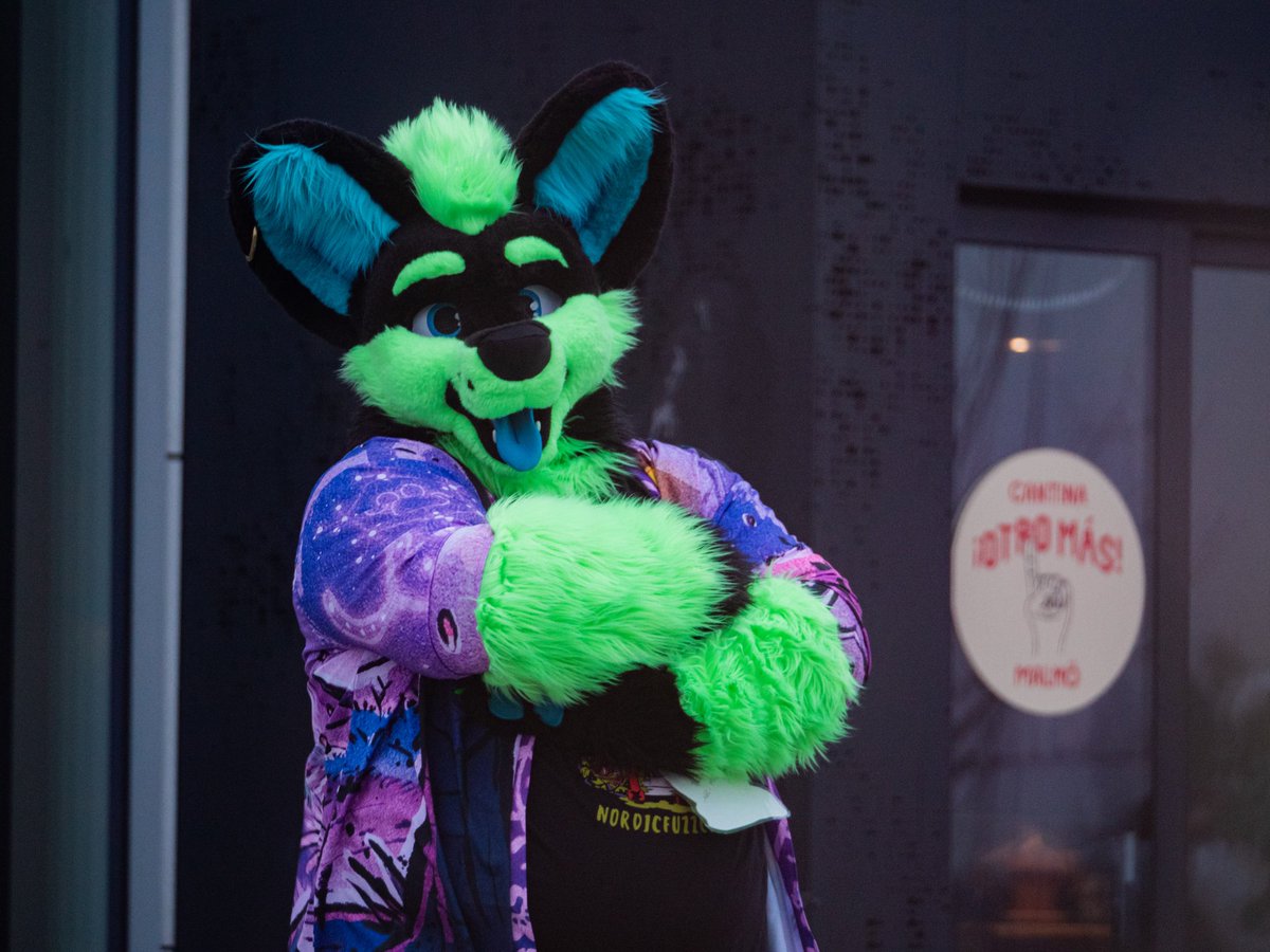 Happy #FursuitFriday!

#Furry #fursuit #fursuiter #furryfandom #furrycommunity 

📸 <a href="/bigbadbootydrgn/">Ratch</a> 
🪡 <a href="/TheKarelia/">TheKareliaFursuits 🔜 Furnavia + Scotiacon + NFC</a>