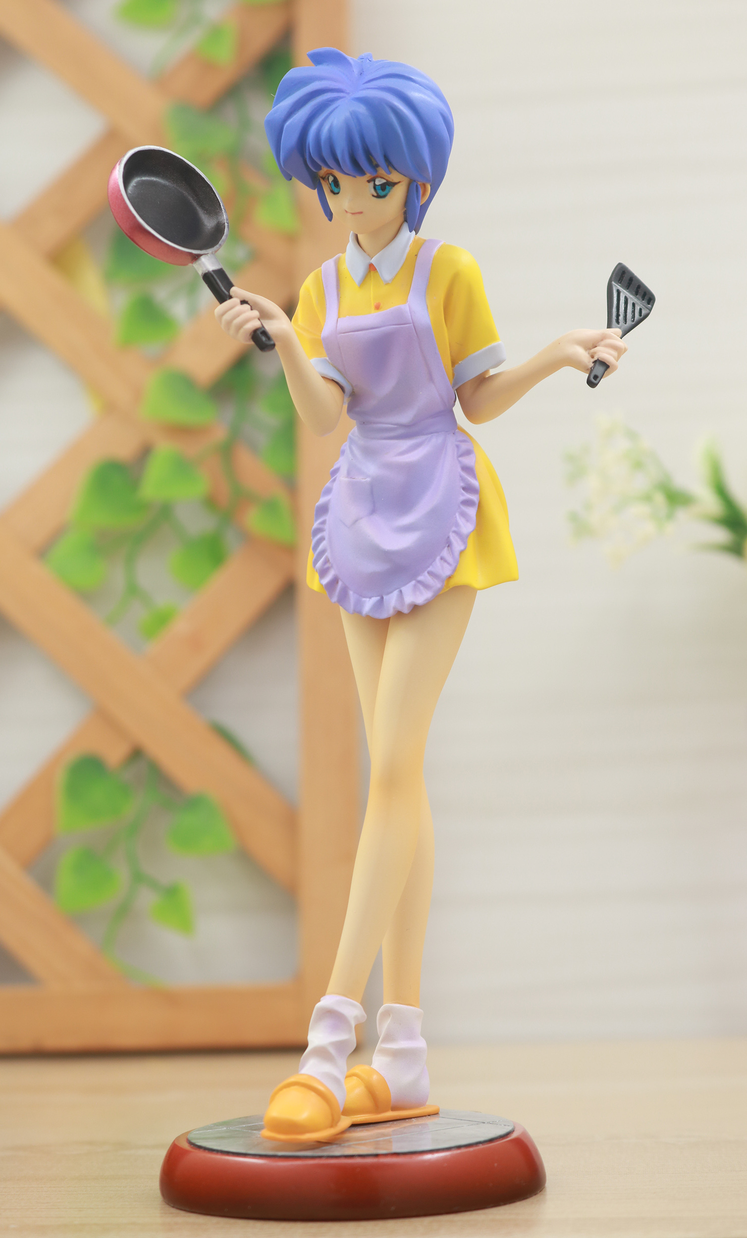 ときめきメモリアル 　虹野沙希・冬制服　海洋堂 Amazon | 海洋堂 ときめきメモリアル 1/5スケール 虹野沙希