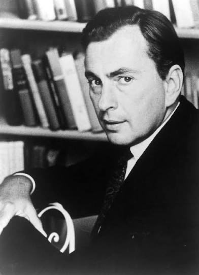 jjfThompson's tweet image. In an interview, Gore Vidal said, “I always thought Lincoln was wrong. I always thought the South had every right to go. If Lincoln had a high moral purpose—which has now been invented for him, posthumously, as the abolition of slavery—I’d say, well it’s illegal but it’s morally…