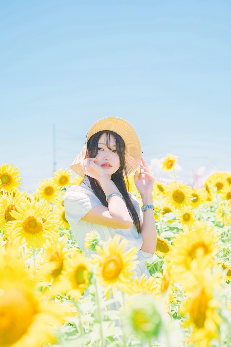 【 portrait ポートレート】

ーひまわり畑

model : らいち
photo :takaraさん(<a href="/xyzatoganaihito/">takara📸8月末写真展</a> )