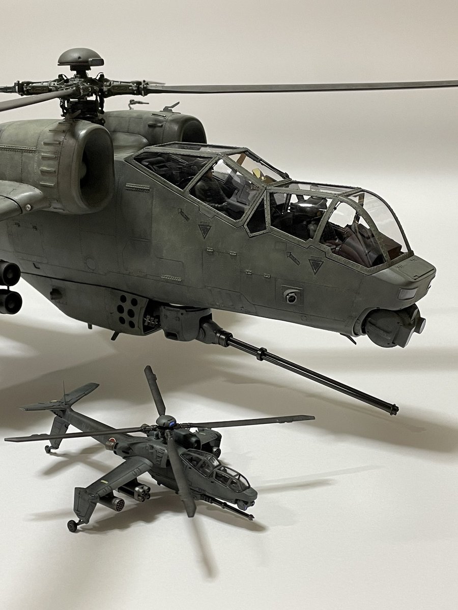 wizard03_765's tweet image. 1/32 AH-88 ヘルハウンド
1/144 AFH-02B ヘルハウンド
完成したのでお約束の2ショット(^^)
#パトレイバー
#パト2