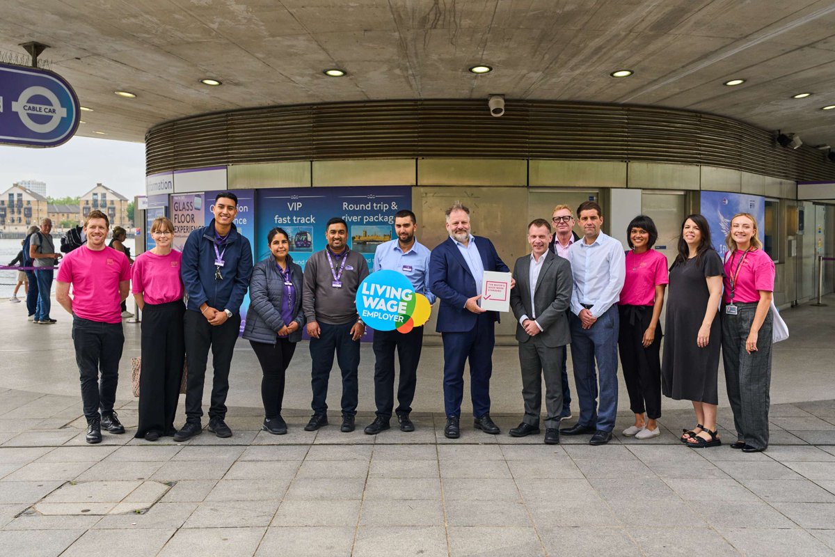 LivingWageUK's tweet image. 🚠Good work is taking off!
We're delighted to see First London Cableway accredited with the @MayorofLondon's Good Work Standard @howarddawber.
They are driving up employment standards by paying the London Living Wage and investing in their employees' wellbeing and inclusion.