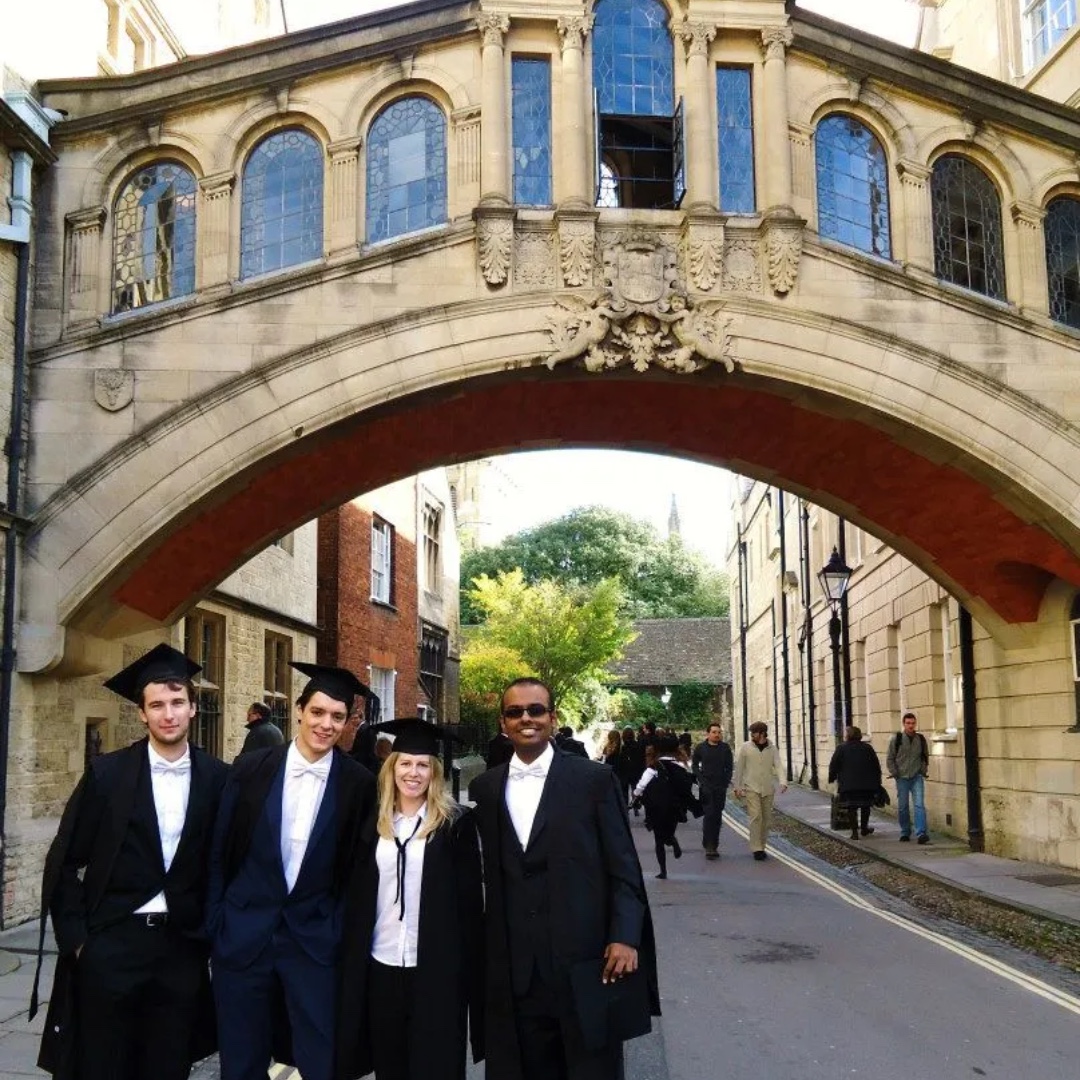 oxfordalumni's tweet image. To mark #WorldIVFDay, we're highlighting alumnus Dr Biswanath Ghosh Dastidar, who's using his @UniofOxford experience to support families in eastern India through free IVF. A wonderful example of the impact our alumni are making around the world. ➡️ bit.ly/3GDSRDB