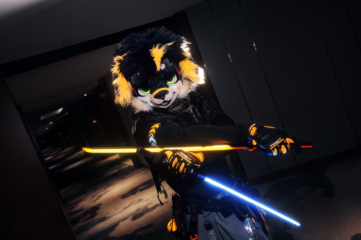 为你的生命倒数~

摄影：@小源 
#FursuitFriday