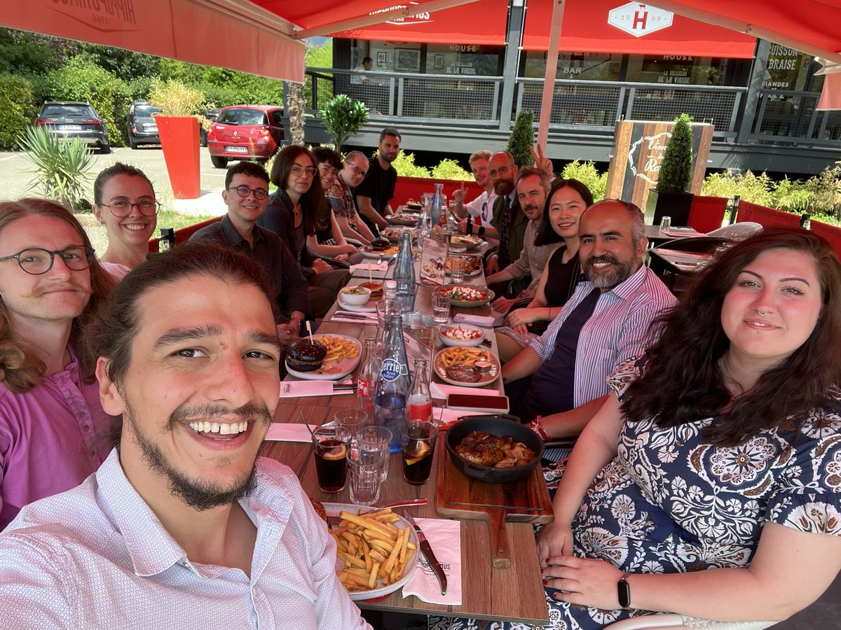 mnemosim's tweet image. Workshop lunch 😁