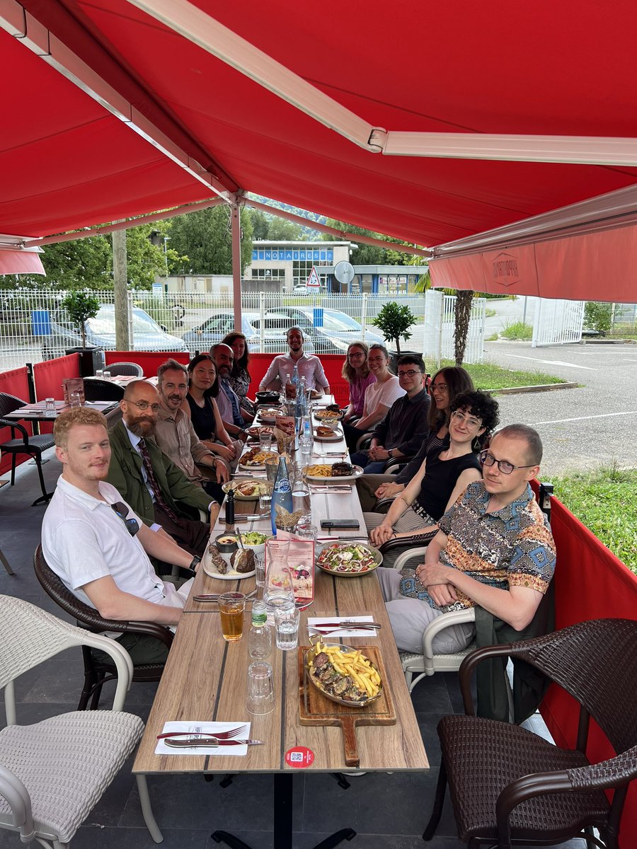 mnemosim's tweet image. Workshop lunch 😁