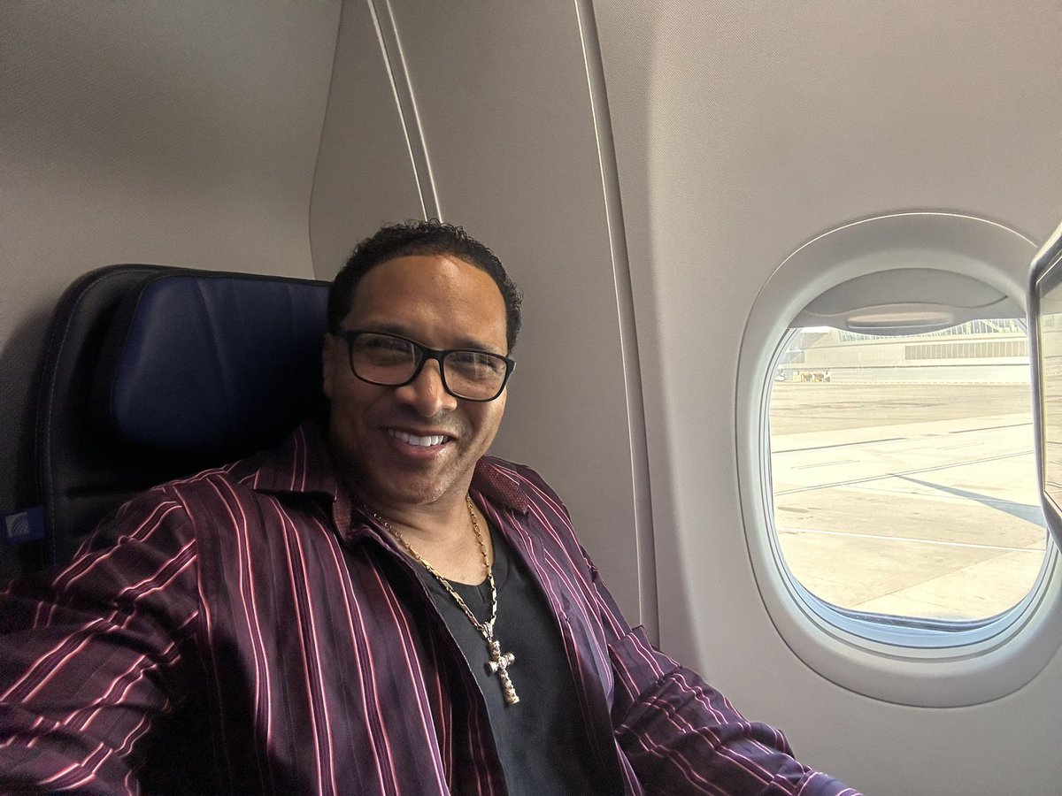 Carlducena's tweet image. Let’s Get Up, Get Out and Keep this Action Packed Week Going in the Right Direction….

OWN THE ROOM BABY, 
OWN IT !!!!