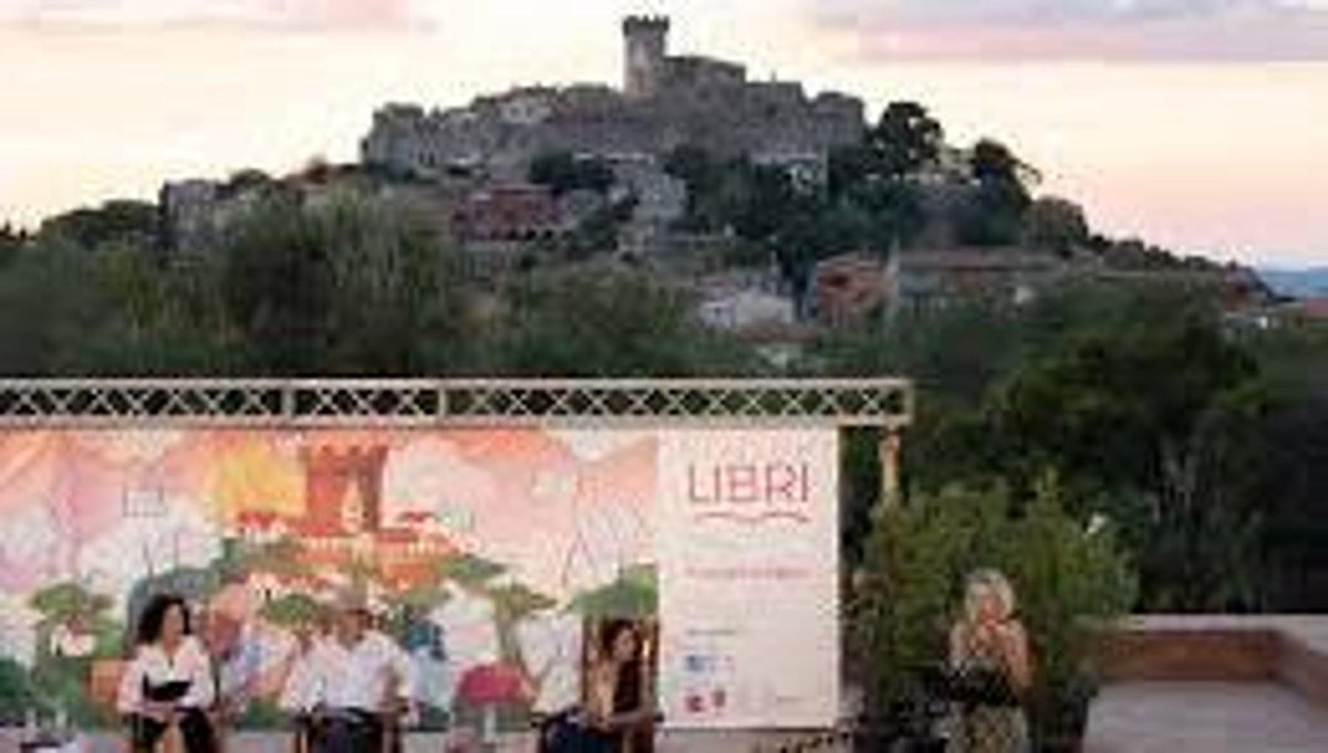 rep_firenze's tweet image. Capalbio Libri 2025, torna il piacere di leggere con vista mare firenze.repubblica.it/cronaca/2025/0…