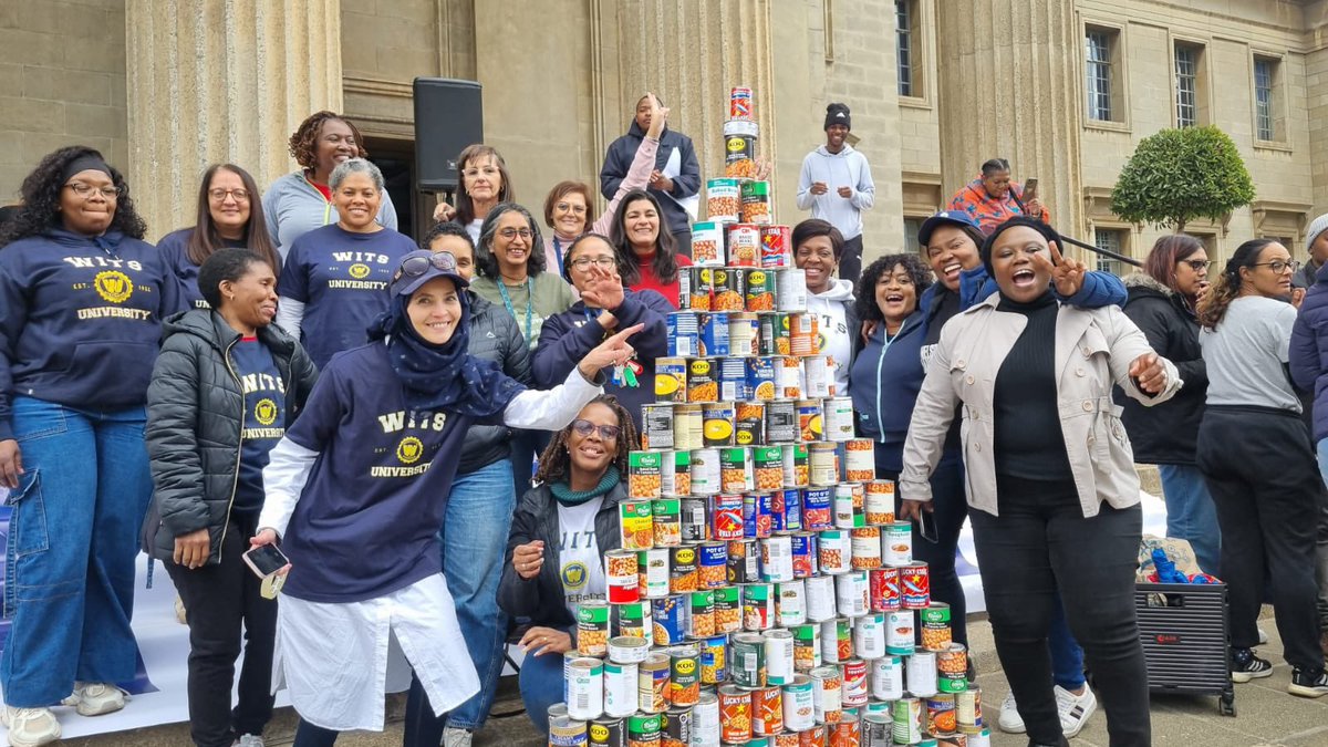 WitsUniversity's tweet image. Head over to the Great Hall Piazza now and help build our Mandela Month pyramid of kindness, one can at a time. 💙
#WitsForGood #MandelaMonth2025
