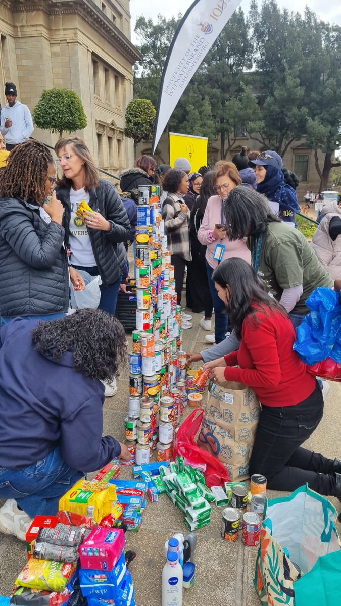 WitsUniversity's tweet image. Head over to the Great Hall Piazza now and help build our Mandela Month pyramid of kindness, one can at a time. 💙
#WitsForGood #MandelaMonth2025