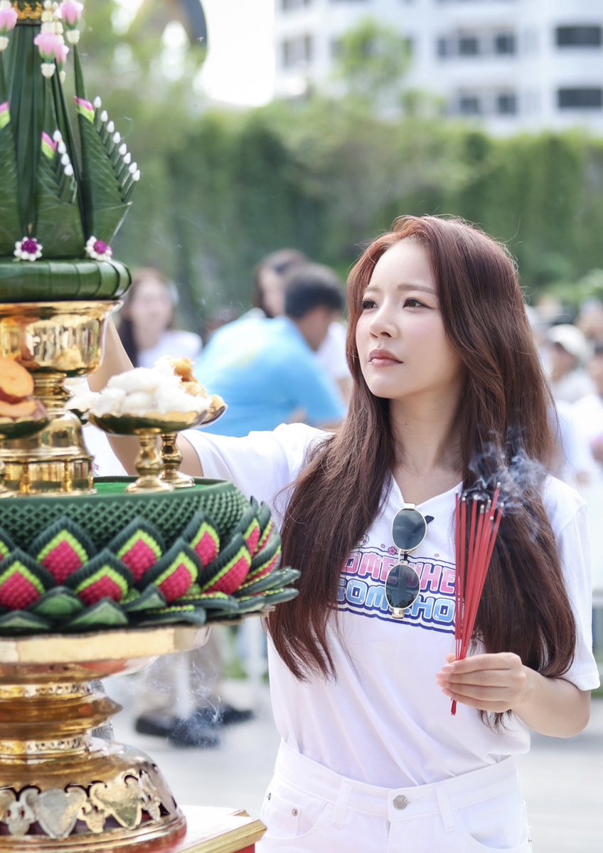 infinityent898's tweet image. ฟินระดับล้าน "เฟ-เมษ์" สาดหวาน! บวงสรวง
"รักปากแข็ง" ปรุงรสชาติใหม่ซีรีส์GL ฮาฟินชวนซึ้งโลกตะลึง
ได้ฤกษ์งามยามดี อบอวลไปด้วยพลังงานความรัก ค่ายไอดอลแฟคทอรี่ ต้นตำรับออริจินัลซีรีส์
เกิร์ลเลิฟ จัดหนักจัดเต็ม บวงสรวงซีรีส์แซฟฟิก-รอมคอม “รักปากแข็ง Somewhere Somehow”…