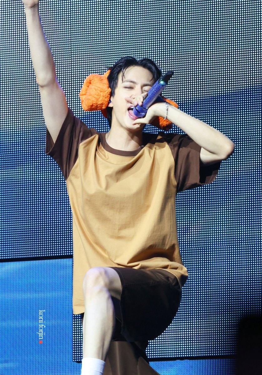 btsforever1207's tweet image. 250723 Dallas day2 HD
์ํผ์ฐธ์น
#๋ฐฉํ์๋
๋จ์ง #JIN #์ง #Jin_Echo #RUNSEOKJIN_epTOUR_Dallas #RUNSEOKJIN_epTOUR_Dallas_DAY2