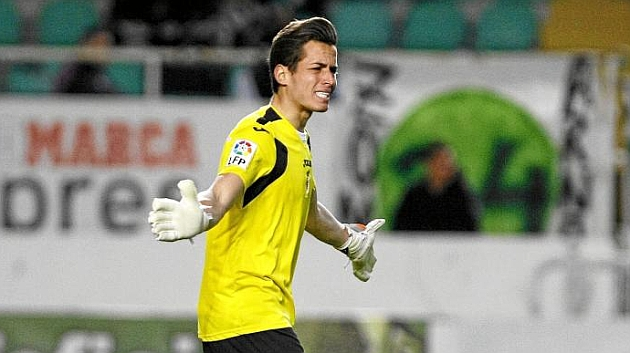RMUJournal's tweet photo. ⚖️ LA LEY DEL EX – Día 16
👤 Javi Jiménez
📆 Real Murcia (2011–2013): 49 partidos
🔄 Pasó por Levante, Elche, Huesca y varias ligas internacionales
🧠 Portero ágil, clave en el ascenso a Segunda
#LaLeyDelEx #RealMurcia #JaviJiménez https://t.co/BzyWtmcK8X