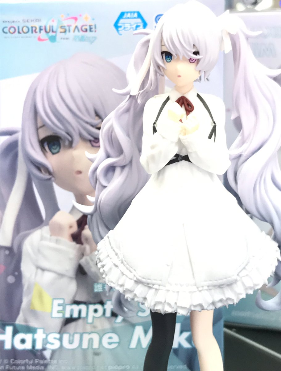GiGO_Imure's tweet image. 【景品情報】
プロジェクトセカイカラフルステージ！　
fdat.初音ミク　Desktop×Decorate
CoIIections
　“誰もいないセカイの初音ミク”

🎶入荷しました🎤
🎧ご来店をお待ちしております🎼

#初音ミク
#プロセカ
