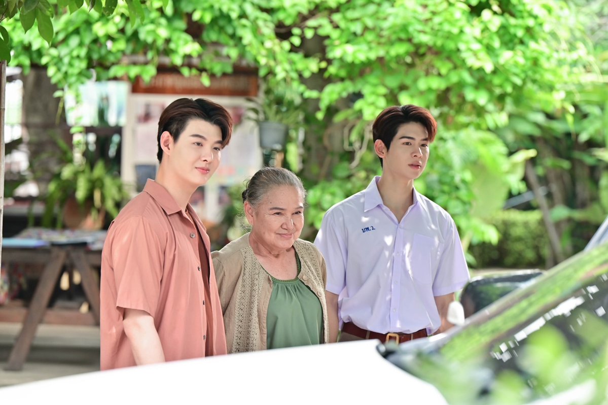 infinityent898's tweet image. เตรียมหัวใจให้พร้อม! EP.11 ‘หวานใจผู้ใหญ่จอม’ กำลังจะหวานซึ้งจนน้ำตาซึม
ใครยังไม่ตั้งแจ้งเตือน รีบเลย เพราะ EP.11 ของ “หวานใจผู้ใหญ่จอม” บอกได้คำเดียวว่า… “อบอุ่นหัวใจแบบสุดขั้ว” หลังจากเหตุการณ์ไม่คาดฝันในงานลอยกระทง “ผู้ใหญ่จอม” ต้องเข้าห้องฉุกเฉินอย่างกะทันหัน งานนี้…