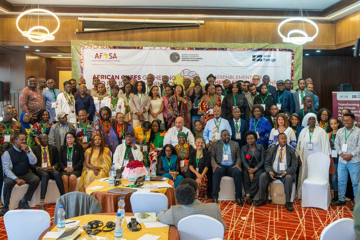 SweinEthiopia's tweet image. 🇸🇪 Sweden supports the 1st Pan-African Chefs Gathering in Addis Ababa, led by @Afsafrica under the #MyFoodIsAfrican campaign. Chefs, farmers & policymakers from 20+ countries unite to elevate African food heritage & shape inclusive food policies. #FoodSovereignty #SwedenInAfrica