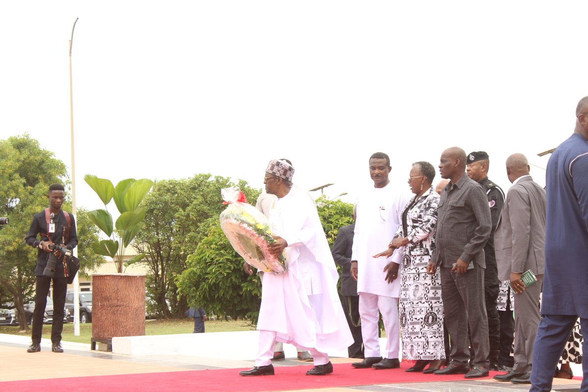 Ghanaian_Times's tweet image. Reset agenda builds on Mills’‘Better Ghana’ legacy – Pres Mahama ghanaiantimes.com.gh/reset-agenda-b…
#TheBible #Kumasi Akufo-Addo #Politics