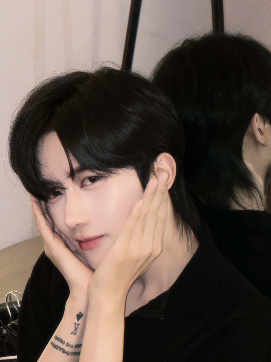 YoukuOfficial's tweet image. #EliotHuang Have a wonderful weekend together!
#黄星
#YOUKU #优酷