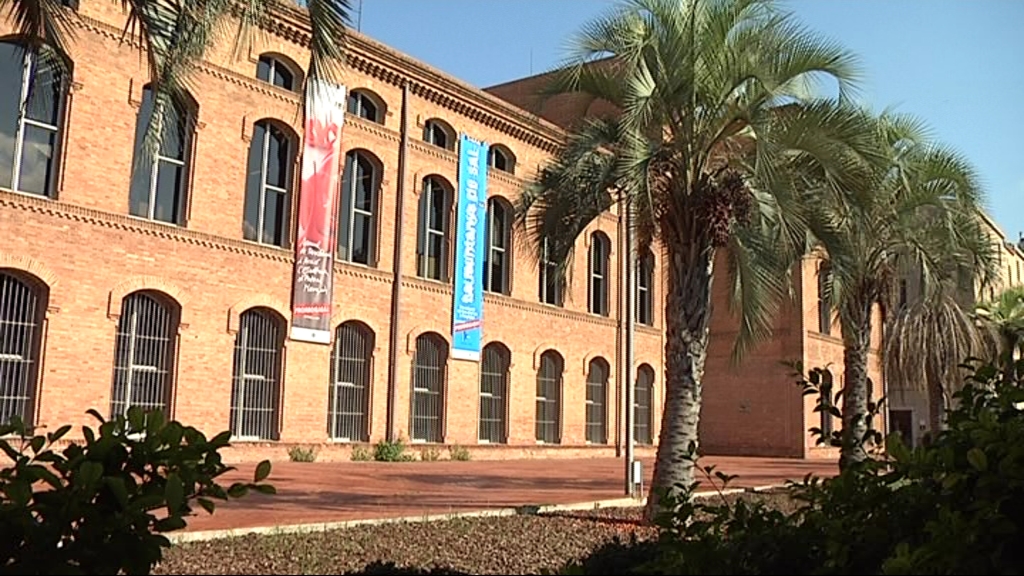 lhdigitalh's tweet image. #CiutatLH Saps quins serveis municipals obren a l’agost?
▶️Equipaments i oficines mantenen l’atenció al públic amb horaris adaptats
lhdigital.cat/noticies/saps-…