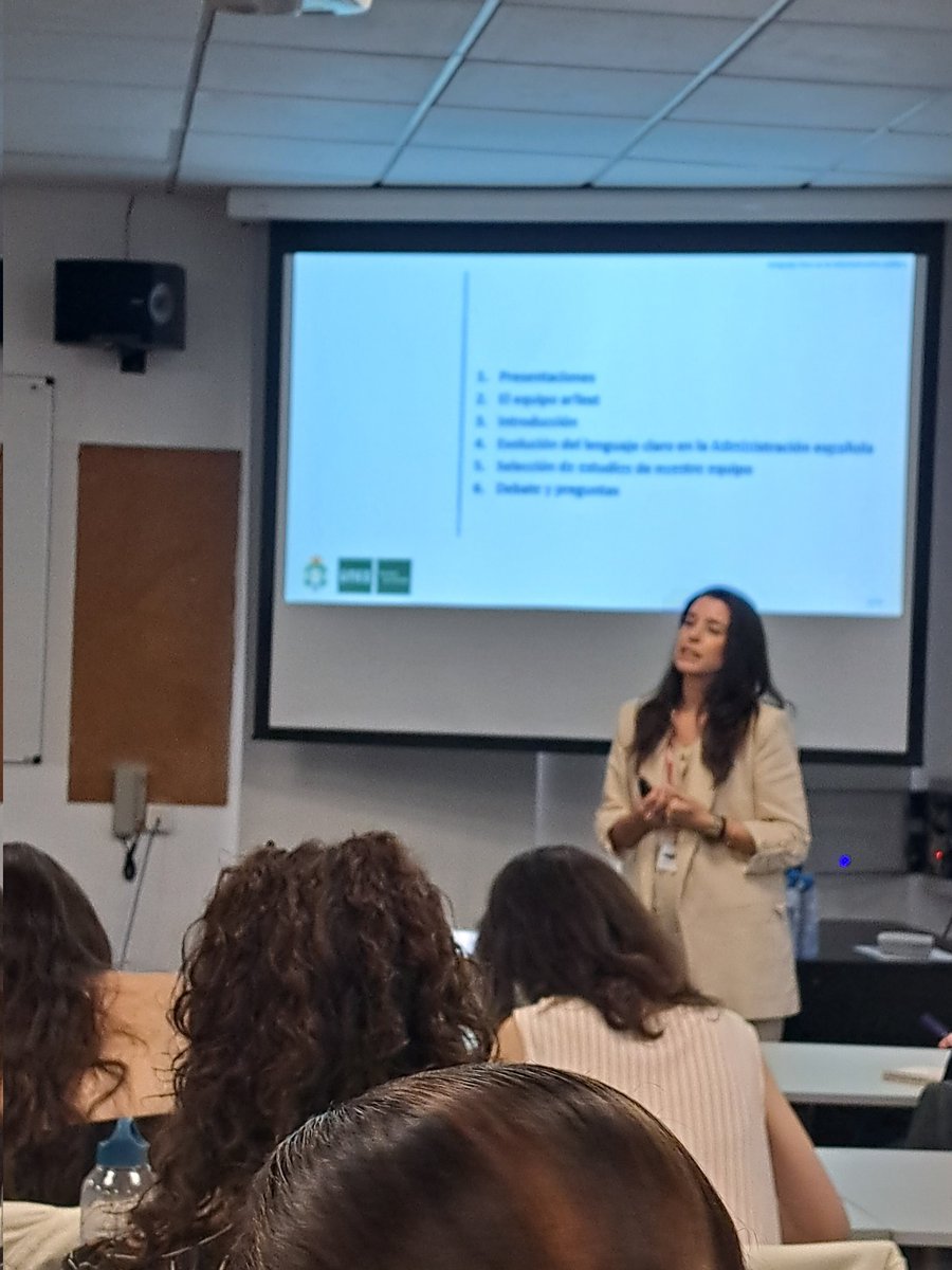 El último día de #EGEA25 da comienzo con una ponencia de Iria da Cunha, <a href="/sistema_arText/">arText 💻✍️| Sistema de ayuda a la redacción</a>, sobre "Lenguaje claro en la Administración pública"
#CampusLasLlamas
#FundacionCajastur
<a href="/UIMP/">UIMP</a>
